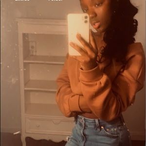 Meet your Posher, Brandi